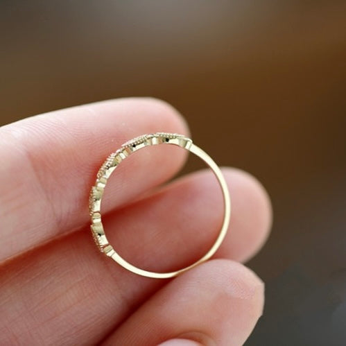 Zircon Ring for Sensitive Skin