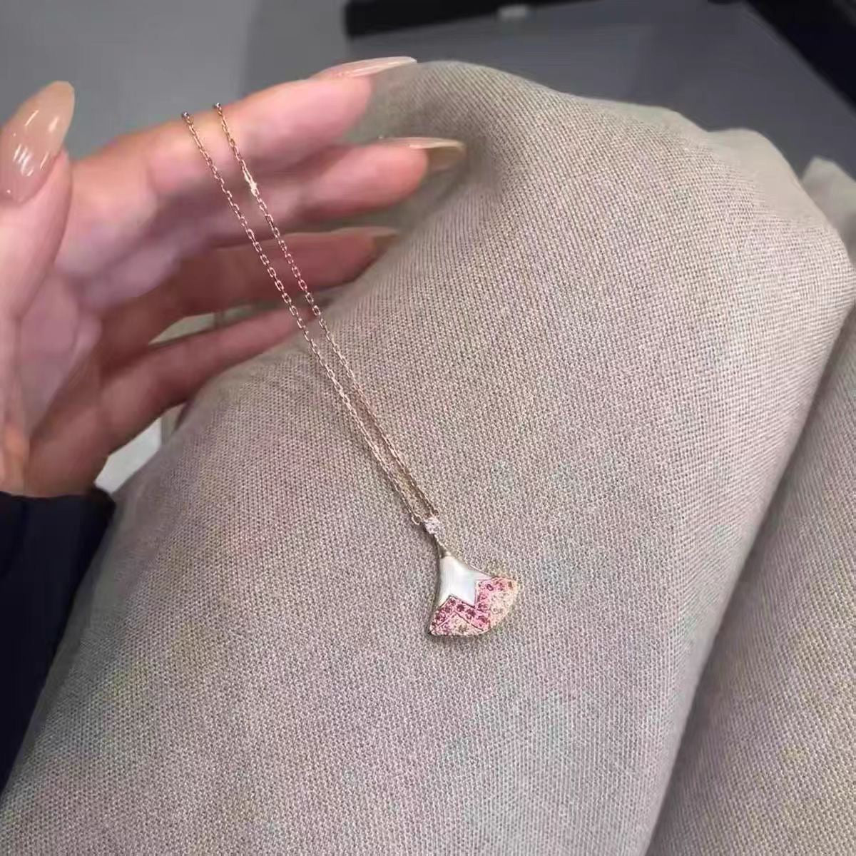 Fan Shape Necklace for Sensitive Skin